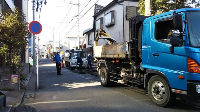 2021年1月　横浜市神奈川区大口通　舗装補修工事に伴う交通誘導警備業務