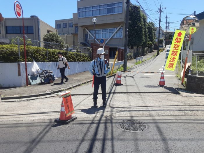 2022年7月　横浜市港北区新吉田　舗装補修工事に伴う交通誘導警備業務