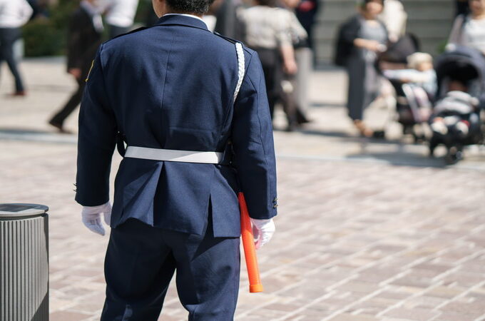 警備員